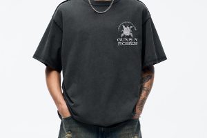 EMBROIDERED GUNS N’ ROSES T-SHIRT