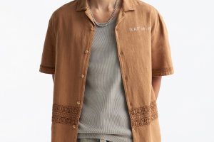 EMBROIDERED SHORT SLEEVE SHIRT